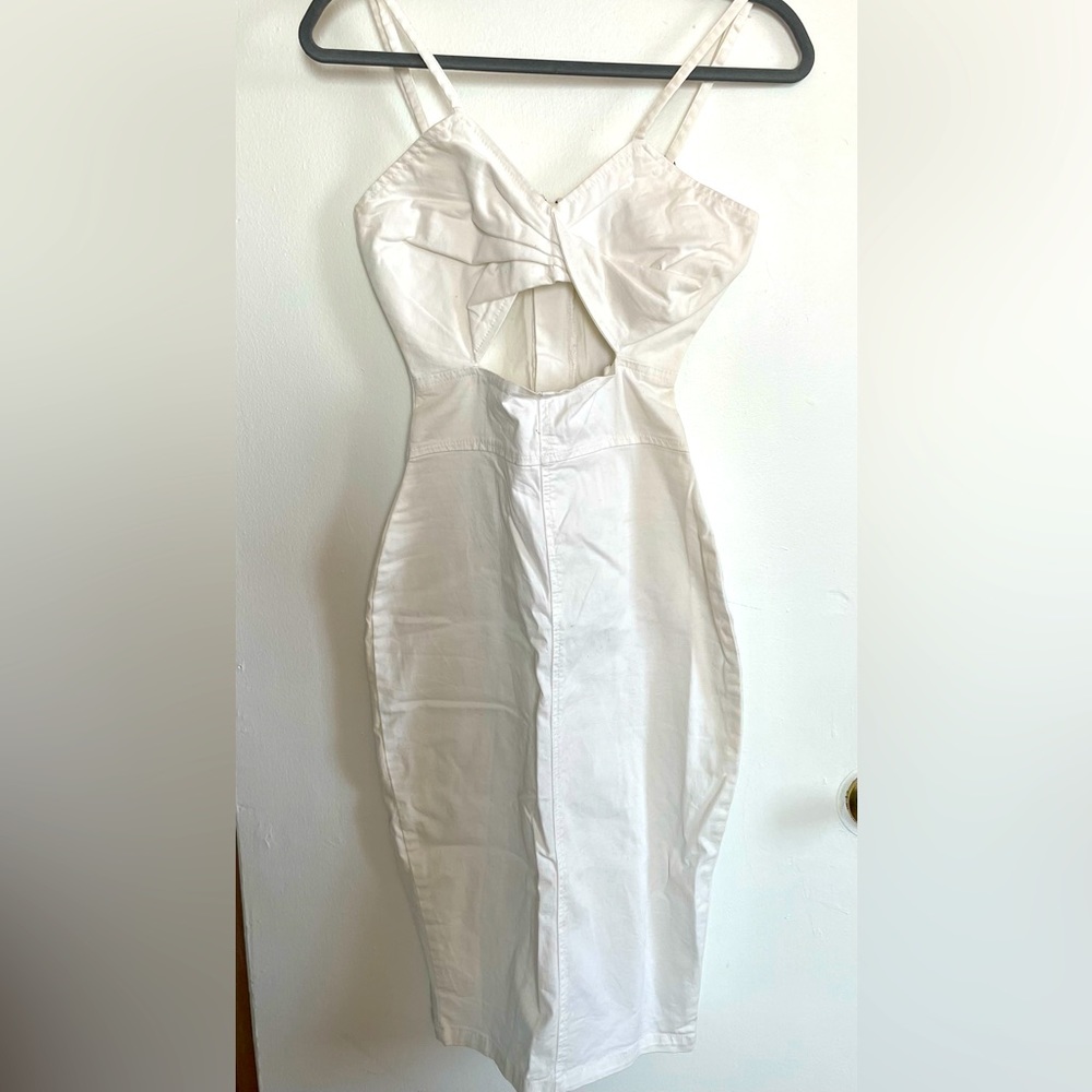 Whit Dress